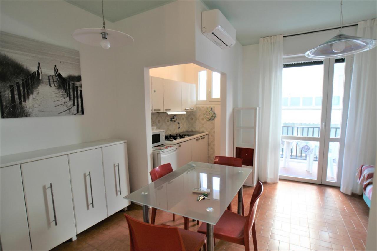 Appartement El Palmar Fronte Mare à Jesolo Extérieur photo