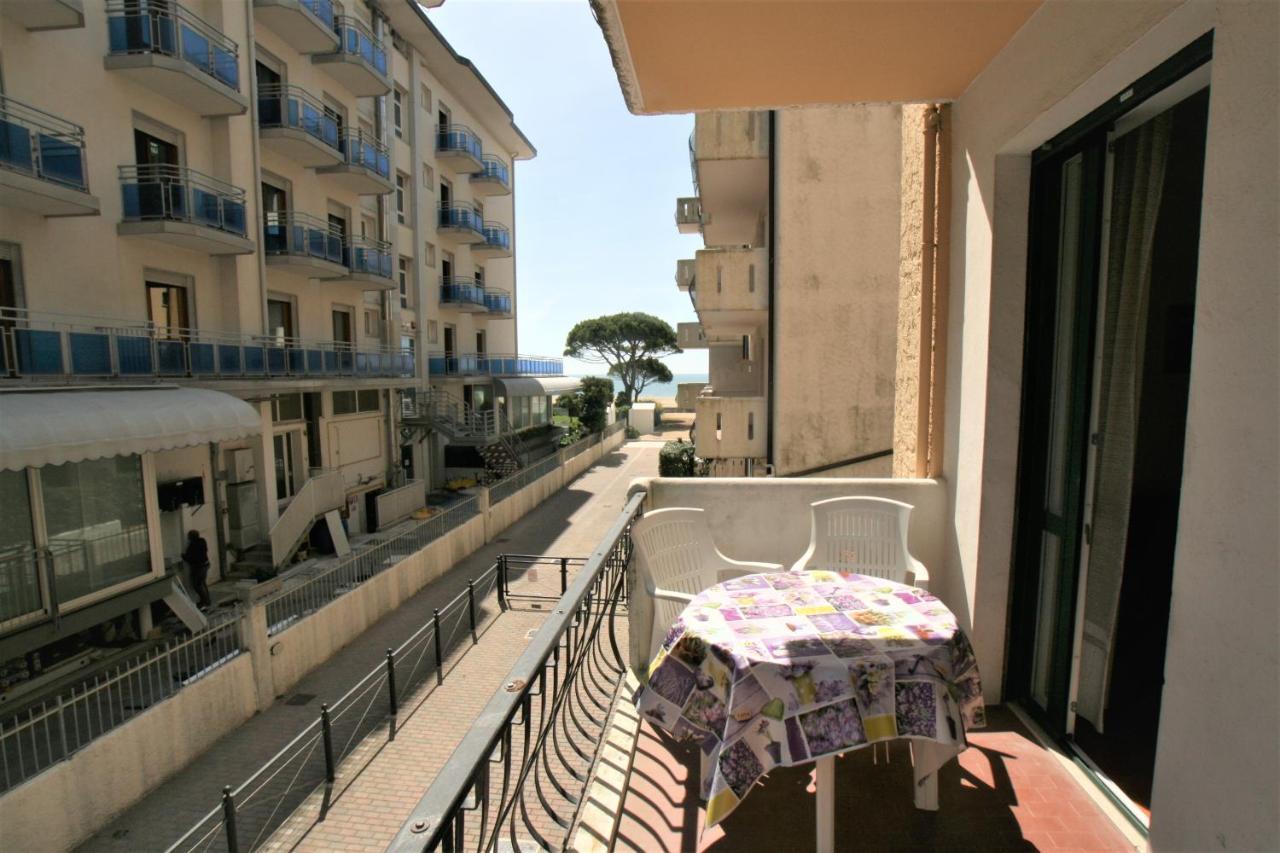 Appartement El Palmar Fronte Mare à Jesolo Extérieur photo